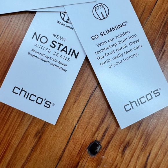 NWT Chico's White Flat‎ Front Bermuda Shorts Cotton Blend Walking Sz 00- 2R - Picture 11 of 16